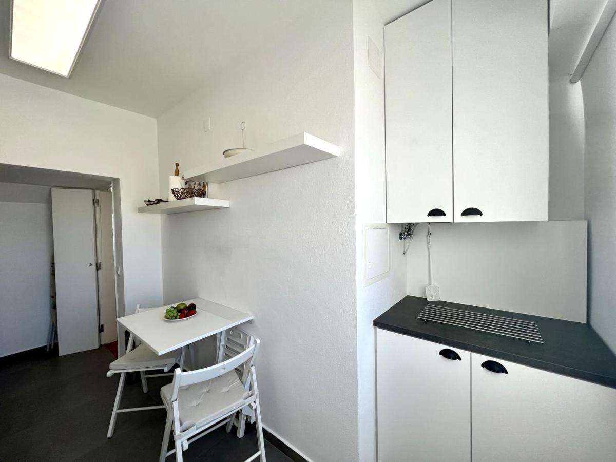 Ocean Breeze By Homing Lagos